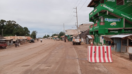 Construction in progress on the Lamu-Garsen road.