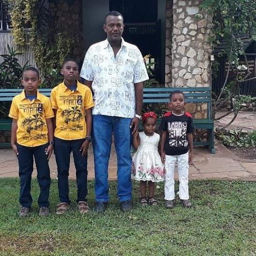 Yassir Ahmed with his four children.He has been missing since Saturday.