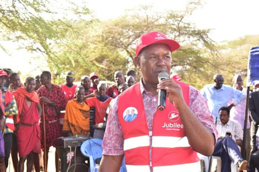 Former Governor Nkedianye during rally in Ewuaso Oonkindong'i on Saturday, APRIL 2. He comes from THE Odomong'i clan (Red Cows).