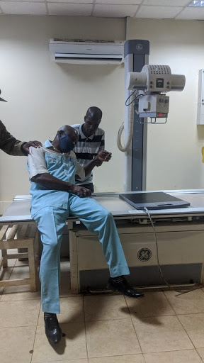 Moticho MCA Evans Mokoro at Kisii Teaching and Referral Hospital where he was treated after he was allegedly assaulted by South Mugirango MP Sylvanus Osoro