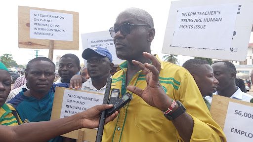 Kwale Kenya Post Primary Education Teacher Secretary Leonard Oronje addresses the media at Ukunda town in Msambweni sub-county on Tuesday, December 5, 2023.